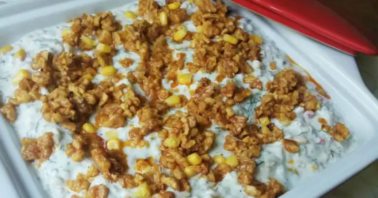 Nefis Kavrulmuş Cevizli Buğday Salatası Tarifi