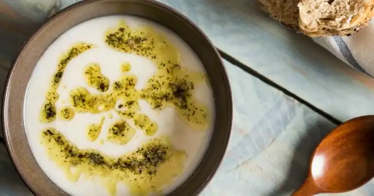 Hızlıca Hazırlanan Pirinçli Yoğurt Çorbası Tarifi