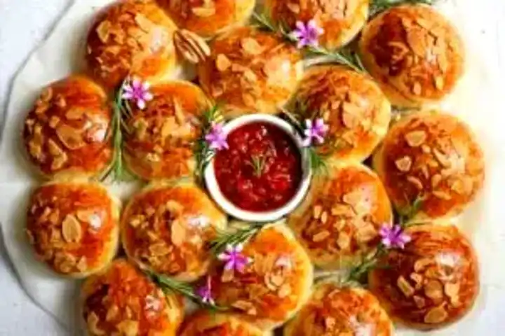 Puf Puf Kıymalı Poğaça Tarifi