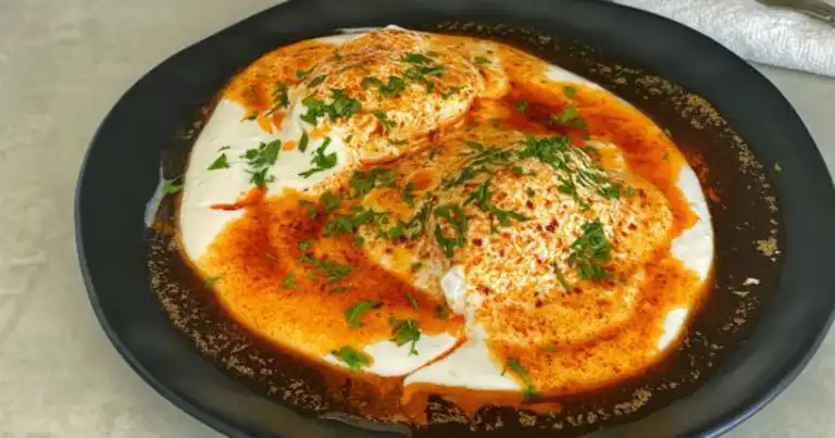 Nefis Pazar Kahvaltısı: Çılbır Tarifi