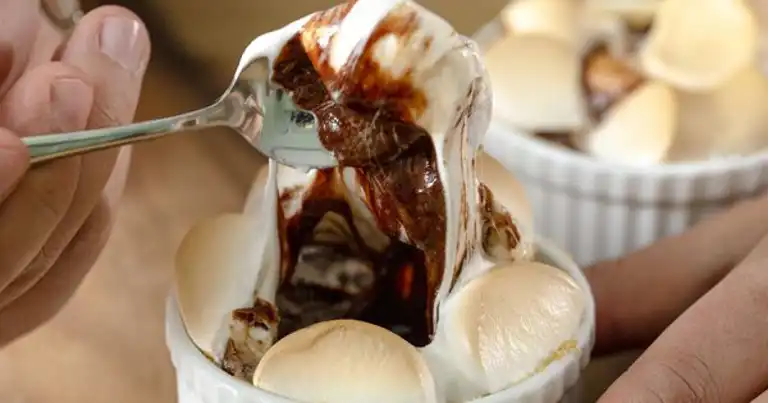 Efsanevi Marshmallowlu Volkan Kek Tarifi!