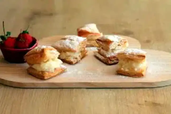 Çıtır Milföylü Pasta Tarifi