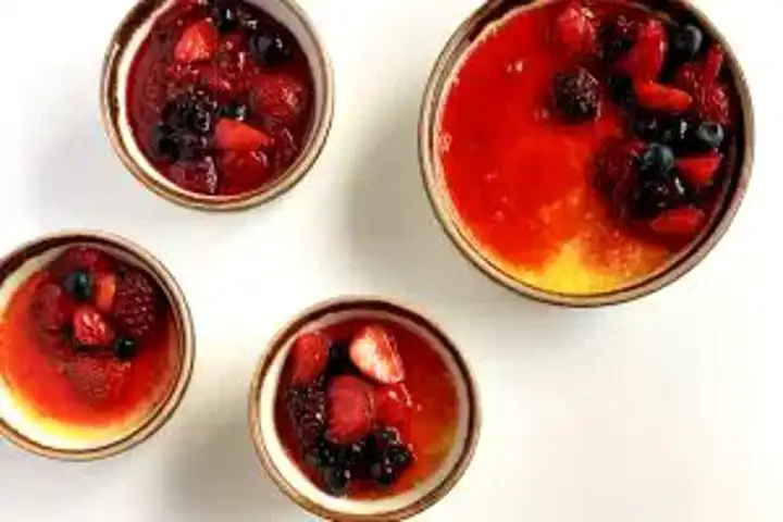 Orman Meyveli Creme Brulee Tarifi