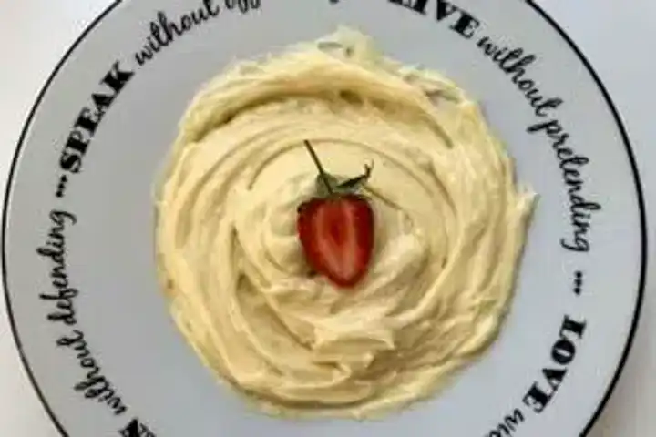 Nefis Pastacı Kreması Tarifi