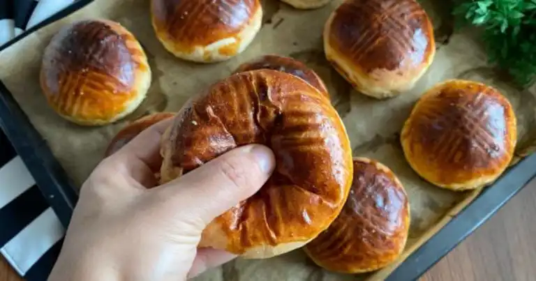 Puf Puf Kabaran Lezzetli Poğaça Tarifi