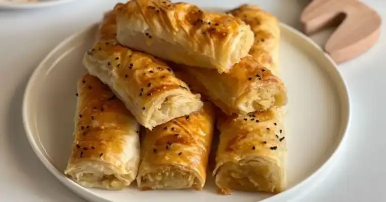 Nefis Patatesli Sodalı Börek Tarifi