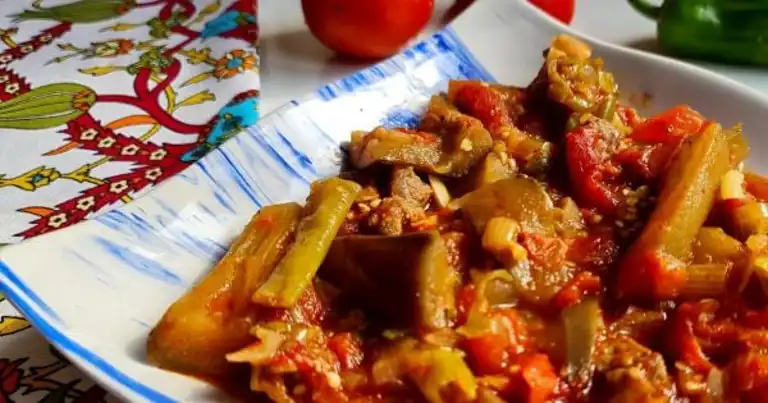 Konserve Patlıcanla Lezzetli Bir Yemek Tarifi