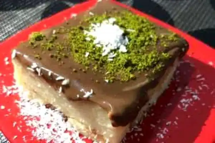 Nefis İrmikli Sütlü Tatlı Tarifi