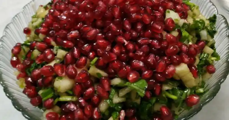 Nefis Sebzeli Armut Salatası Tarifi