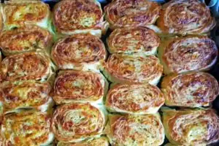 Nefis Sodalı Peynirli Dilim Börek Tarifi