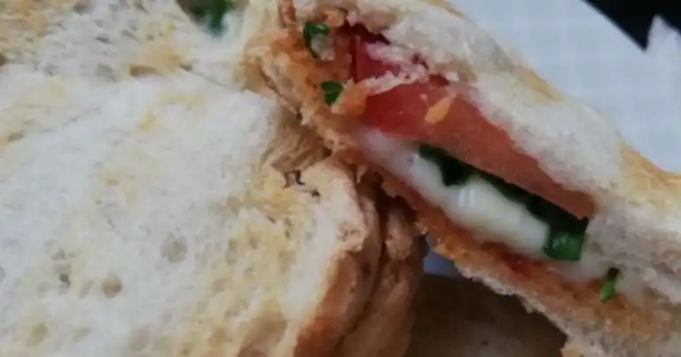 Enfes Soslu Tost Tarifi!