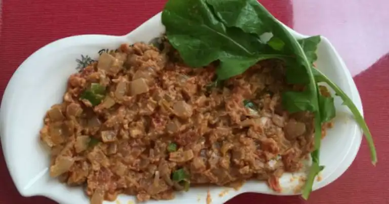 Farklı Bir Lezzet: Tahinli Menemen Tarifi