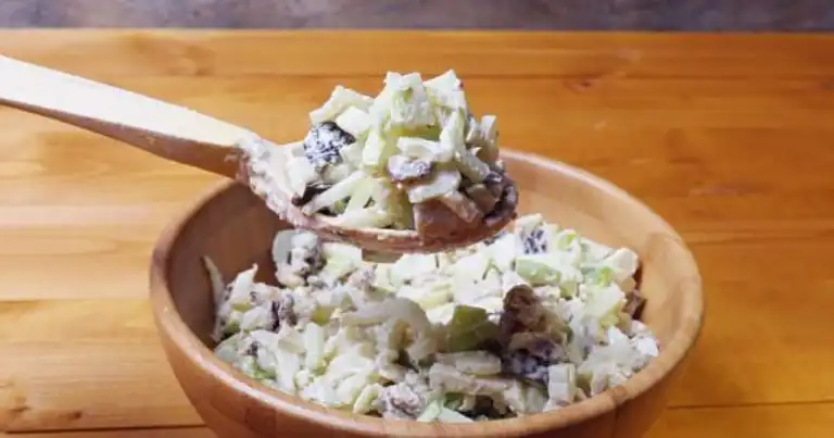 Nefis Tartar Soslu Tavuk ve Kereviz Salatası