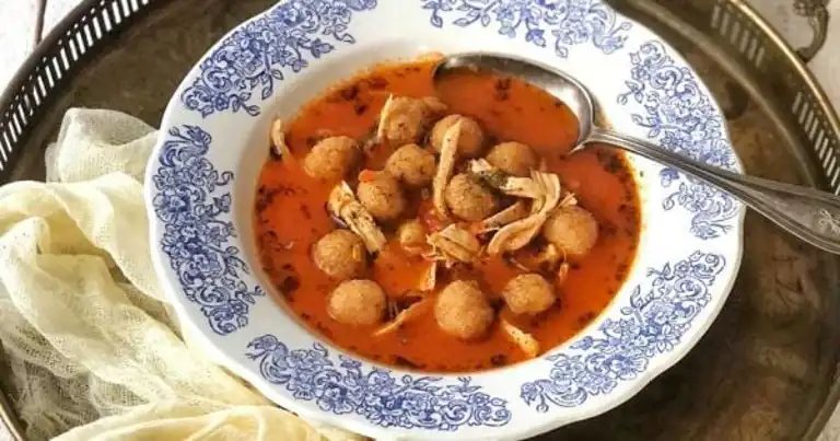 Nefis Tavuklu Topalak Çorbası Tarifi