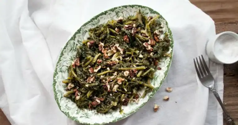 Ege'nin Gizli Lezzeti: Turp Otu Salatası