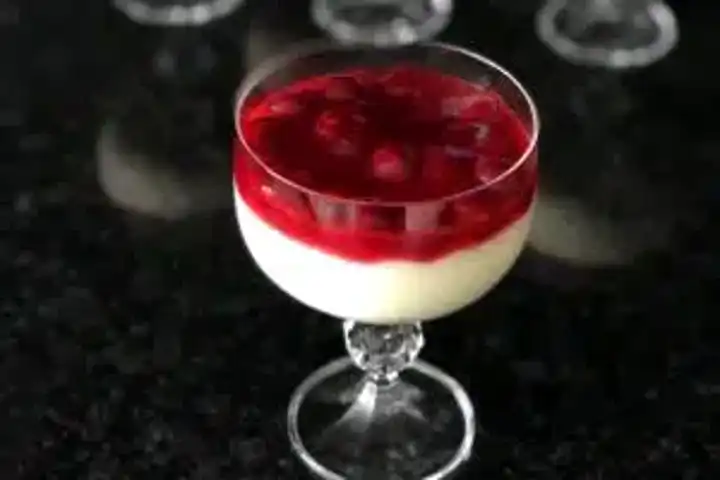 Nefis Vişneli Kup Tarifi