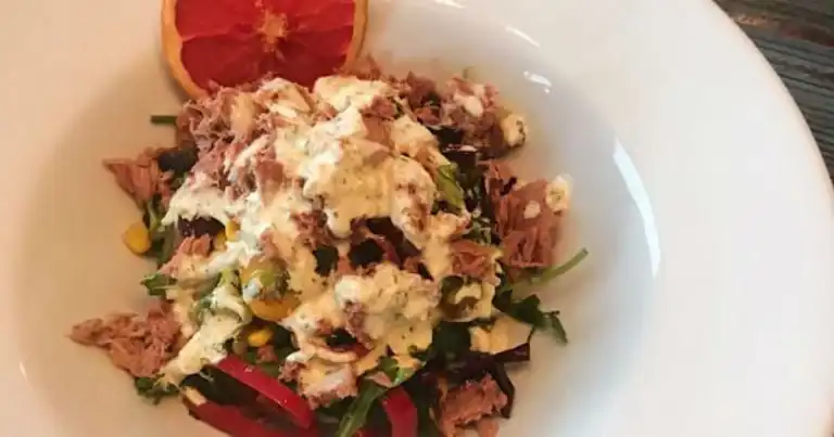 Pratik ve Lezzetli: Vinigret Soslu Ton Balıklı Salata