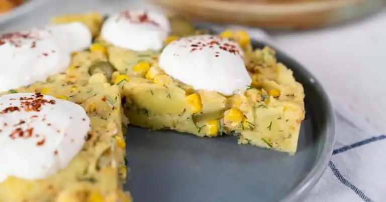 Efsanevi Yoğurtlu Patates Salatası Tarifi