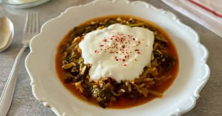 Lezzetli Yoğurtlu Semizotu Yemeği Tarifi